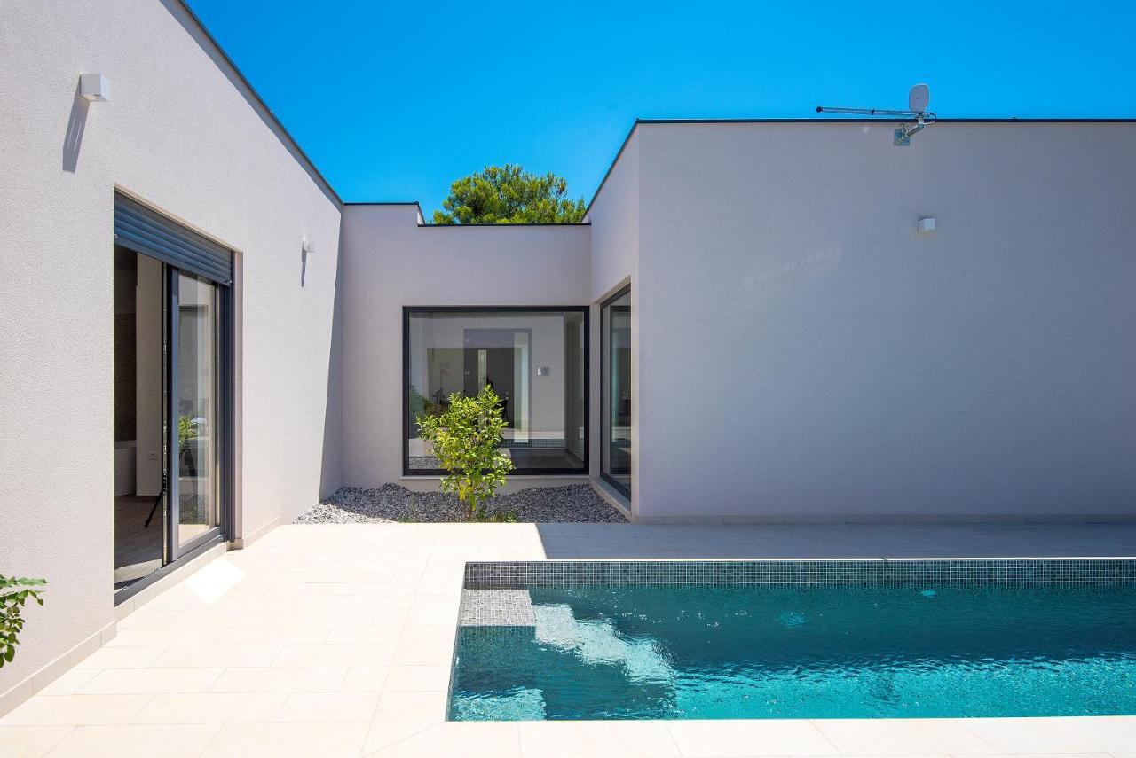 Vila Nauta - Luxury In Vintijan, Near Pula Exteriör bild