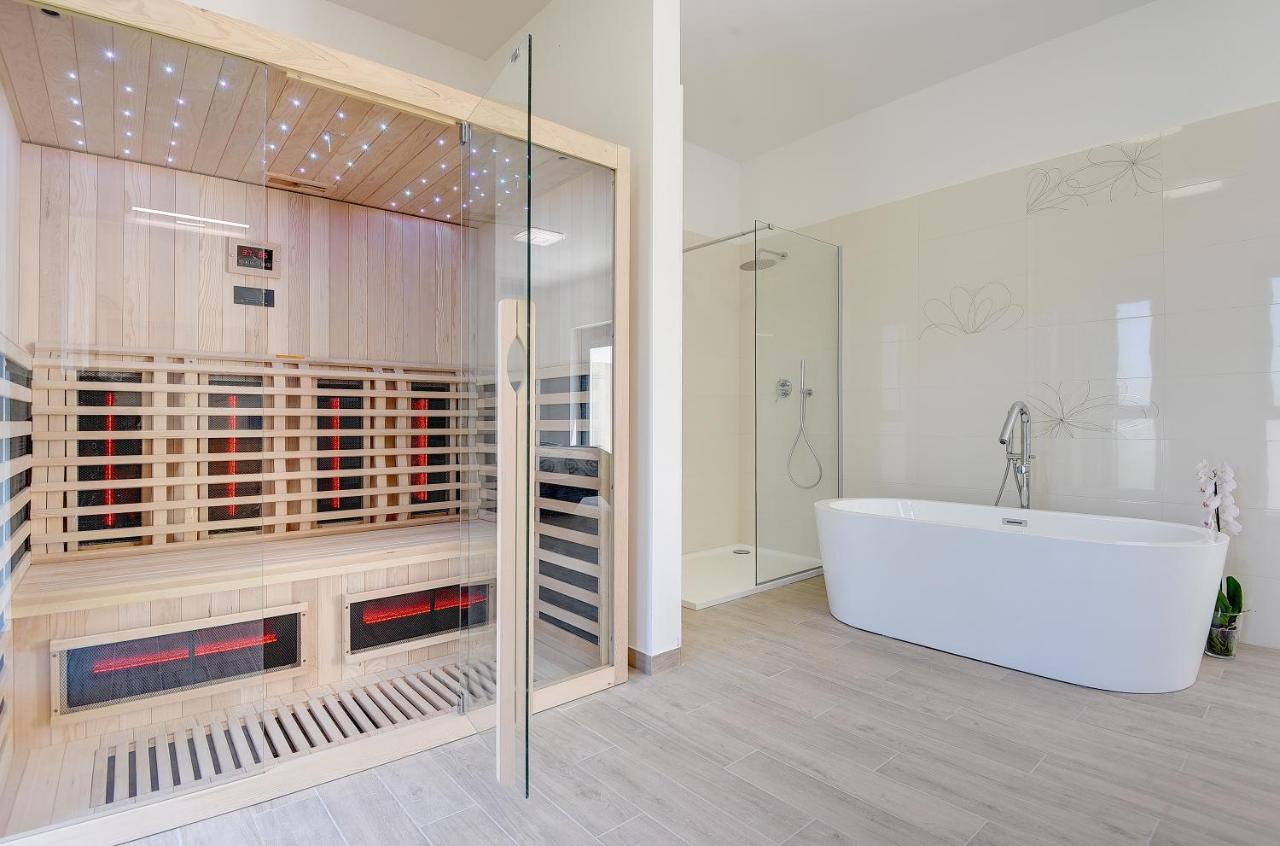 Vila Nauta - Luxury In Vintijan, Near Pula Exteriör bild
